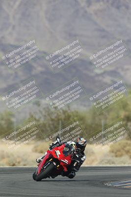 media/Oct-30-2025-Racers Edge (Thu) [[dabbdaf680]]/3-B Group/Session 5 (Turn 6)/